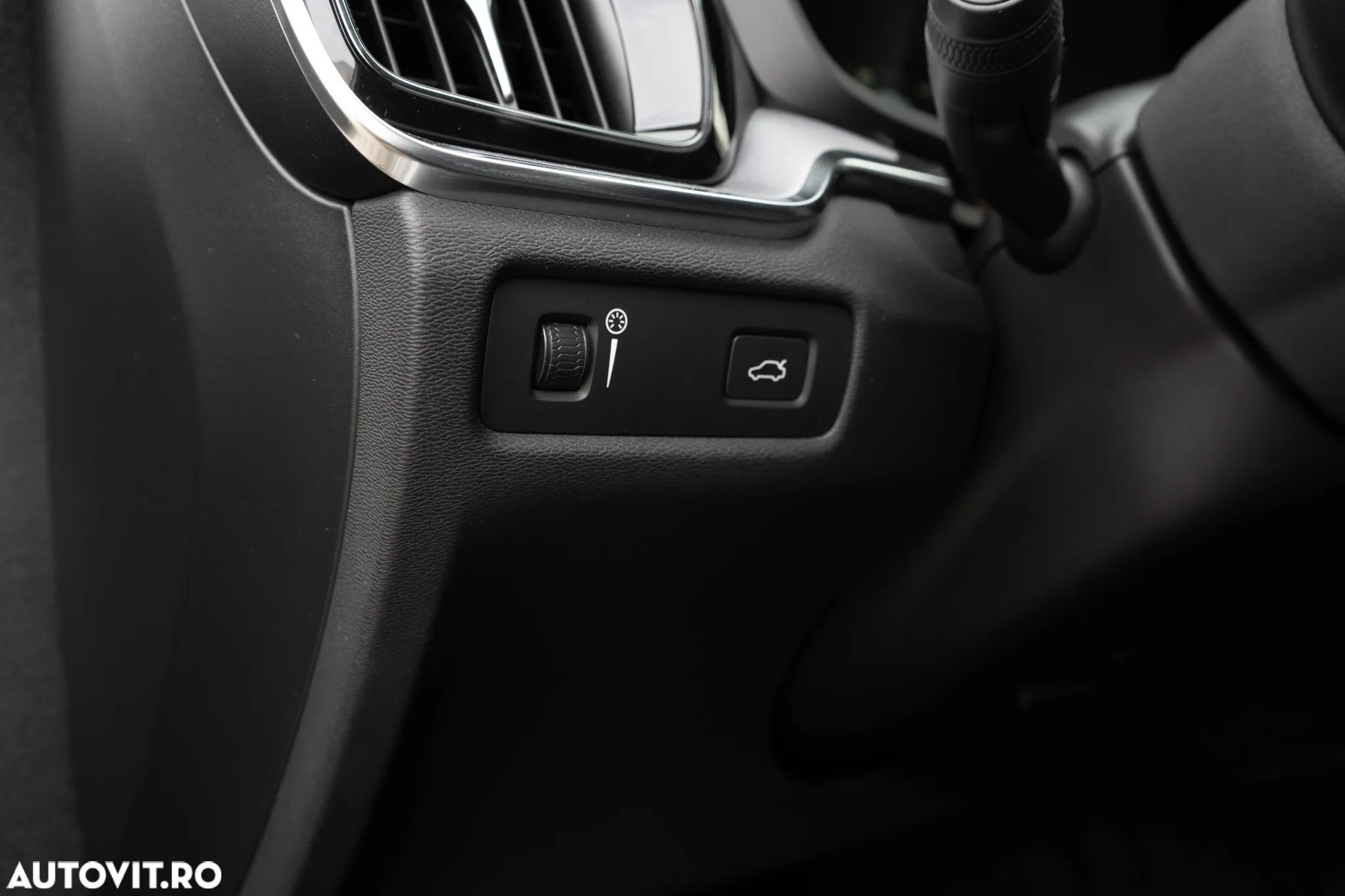 Volvo V60 D3 Geartronic Momentum - 26