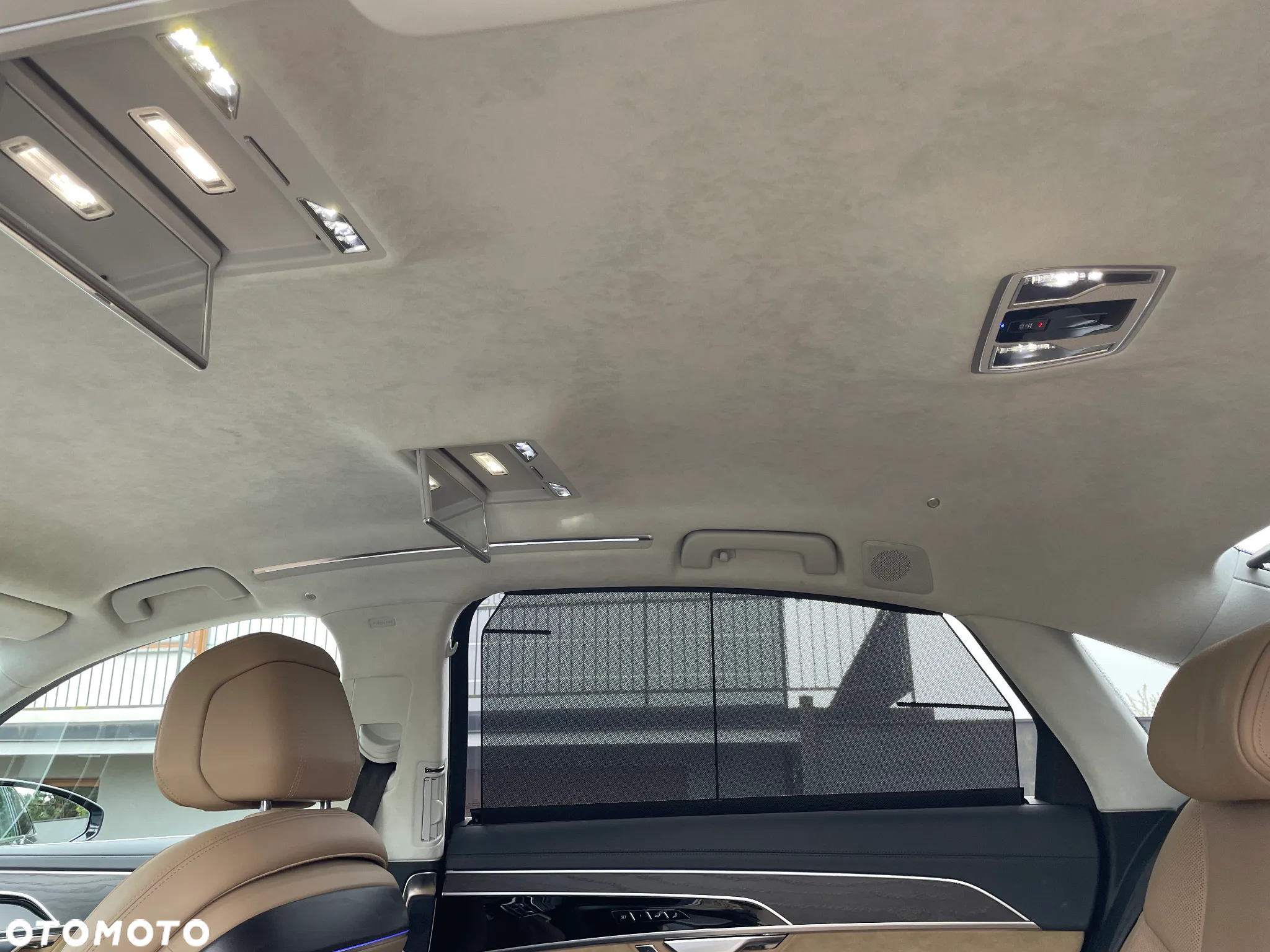 Audi A8 - 32