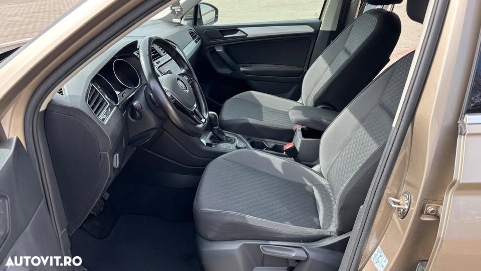 Volkswagen Tiguan 2.0 TDI 4Mot DSG Comfortline - 17
