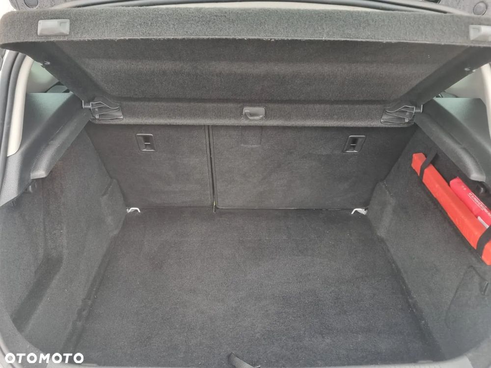 Opel Astra 1.4 Turbo 150 Jahre - 20