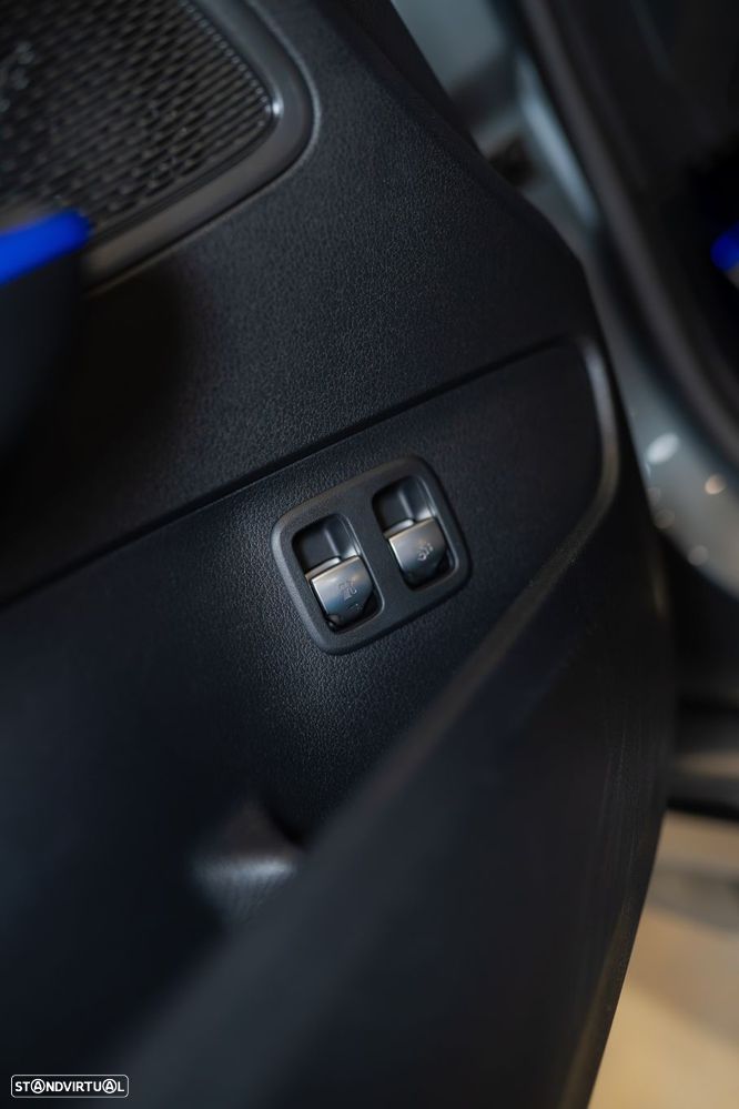 Mercedes-Benz C 300 e AMG Line - 25