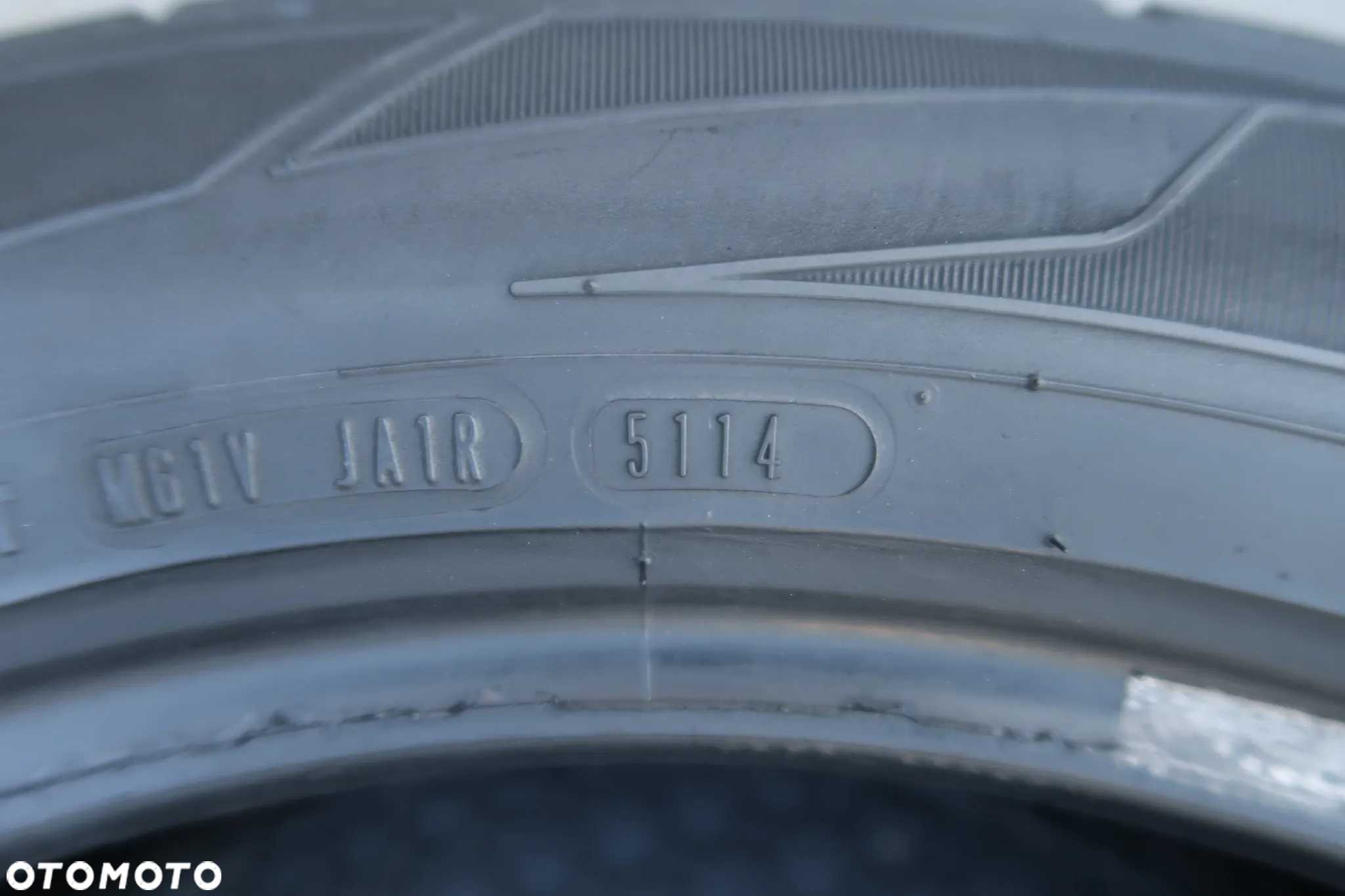 235/55R19 OPONY LETNIE CONTINENTAL  DUNLOP - 15
