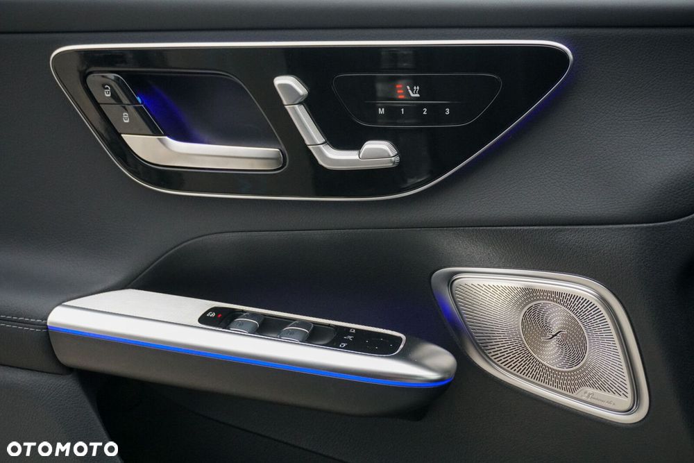 Mercedes-Benz GLC - 18