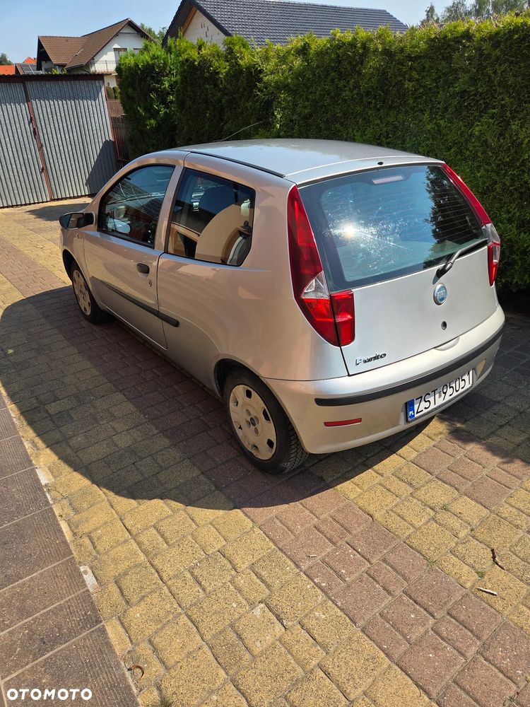 Fiat Punto 1.2 8V Active - 9