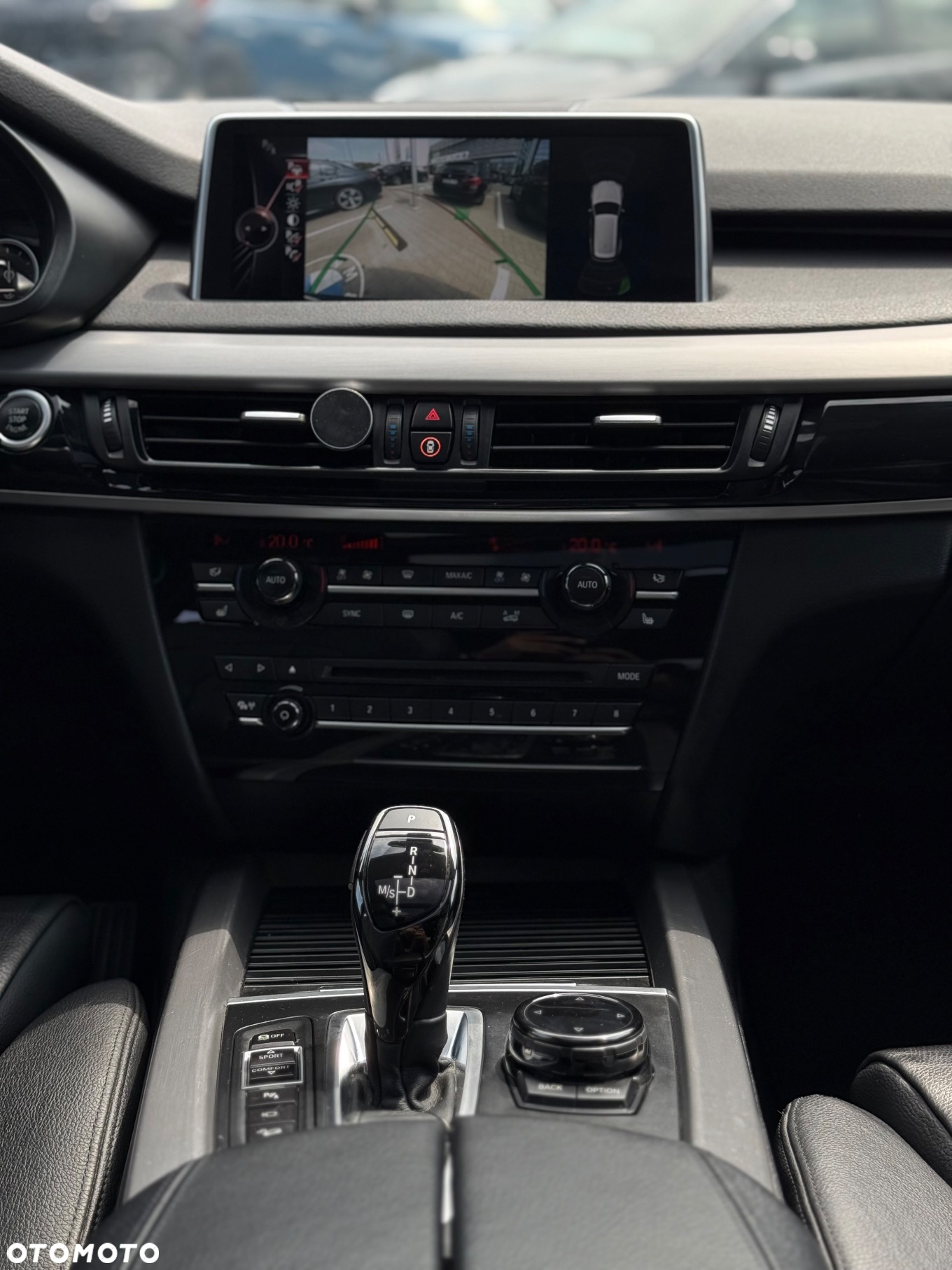 BMW X5 xDrive40d - 24
