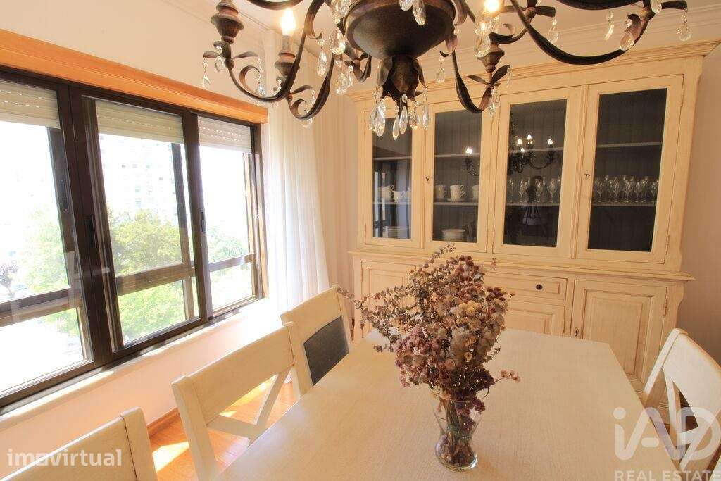 Apartamento T4 em Alfragide de 173 m2 - Grande imagem: 3/40