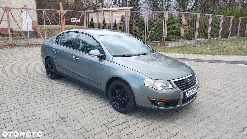 Volkswagen Passat 1.8 TSI Individual - 1