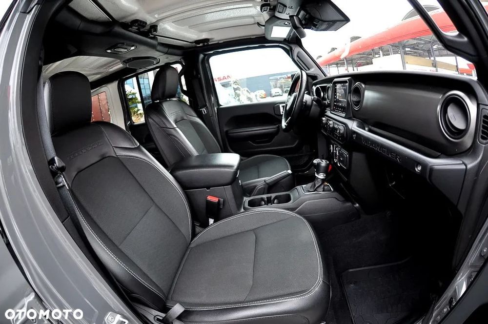 Jeep Wrangler 3.6 Unlim X - 9