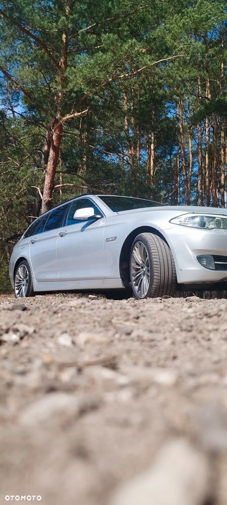 BMW Seria 5 525d xDrive - 1