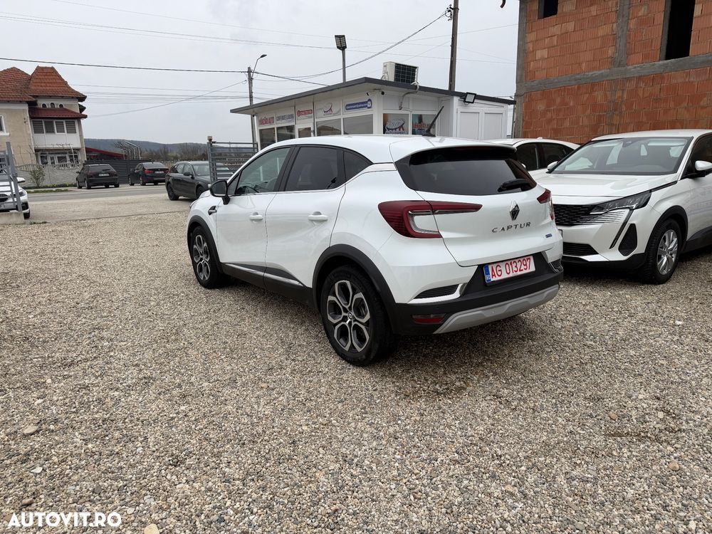 Renault Captur E-TECH Full 145 Techno - 6