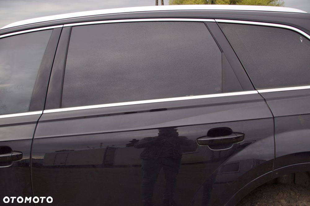 DRZWI LEWE TYŁ AUDI Q7 II 4M LC9X - 2