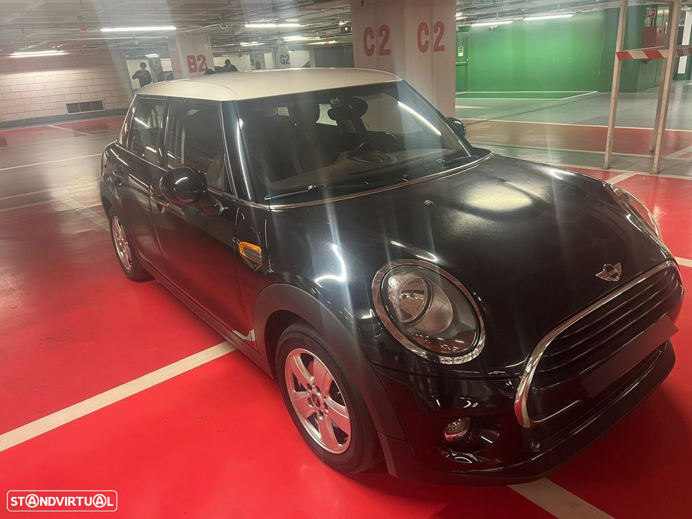 MINI 5 Portas Cooper D - 23