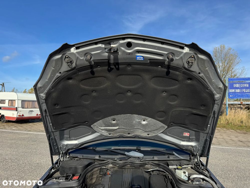 Mercedes-Benz Klasa C 180 BlueEFFICIENCY Elegance - 30