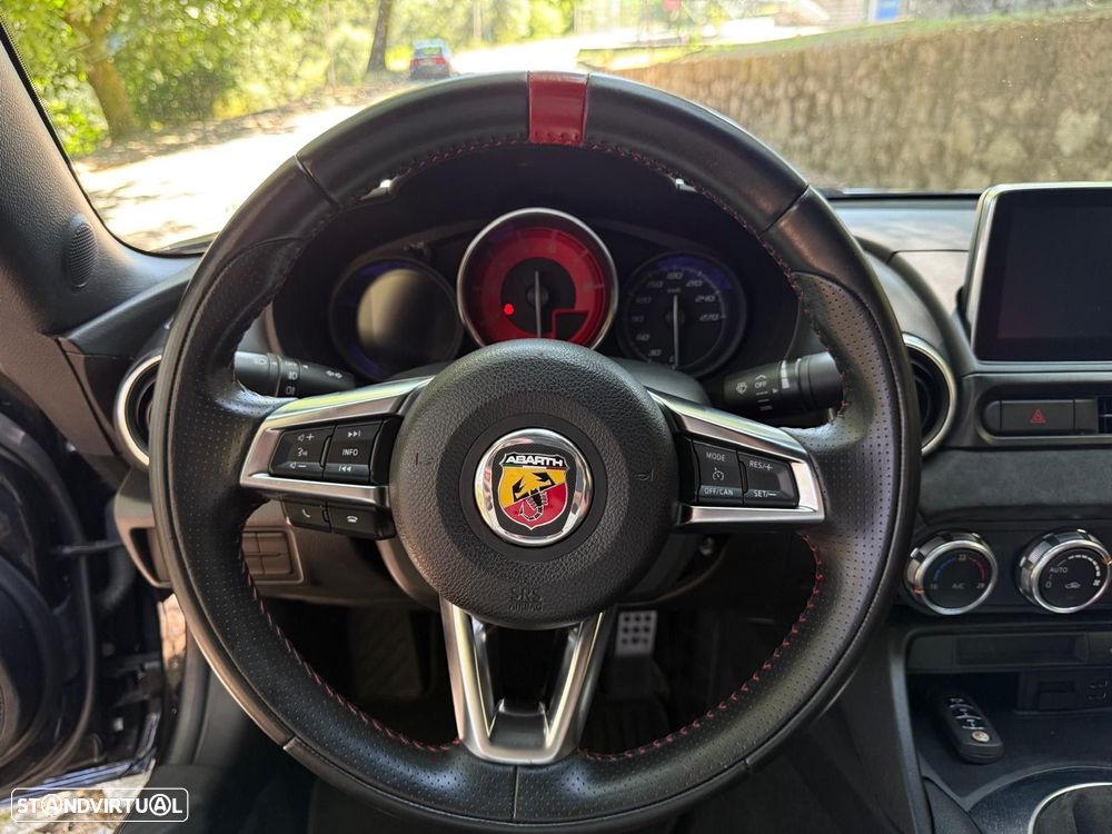 Abarth 124 Spider - 39