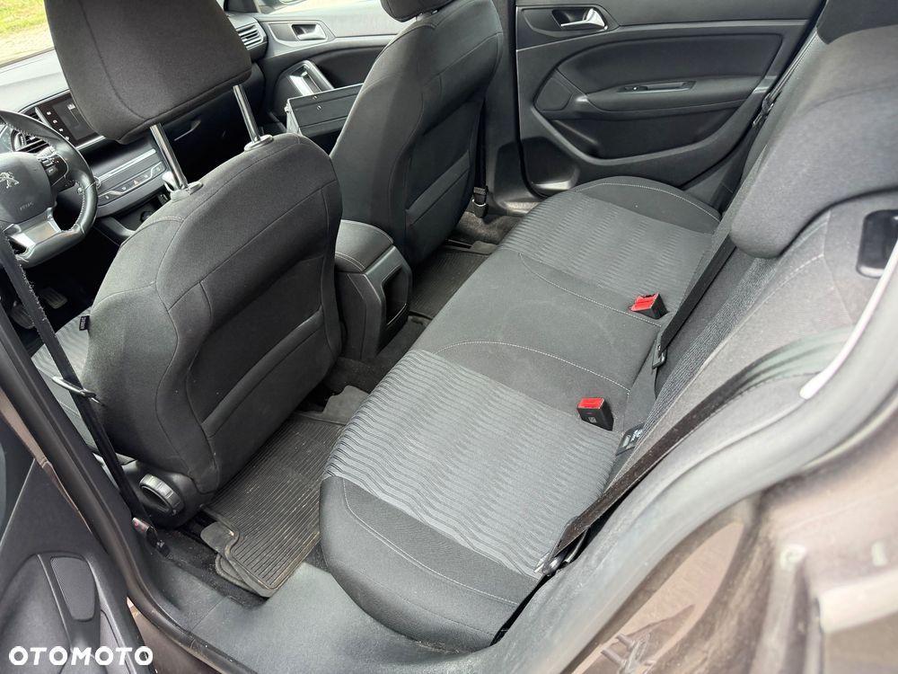 Peugeot 308 1.2 PureTech Style S&S - 23
