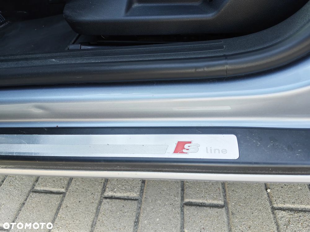 Audi A3 Sportback 2.0 TDI DPF S line Sportpaket (plus) - 26