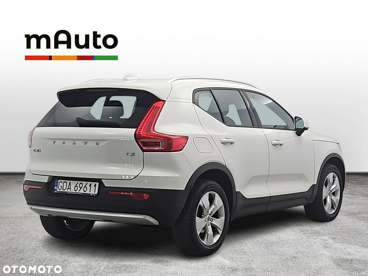 Volvo XC 40 T3 Momentum Pro - 5