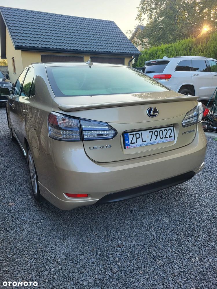 Lexus HS 250h - 5