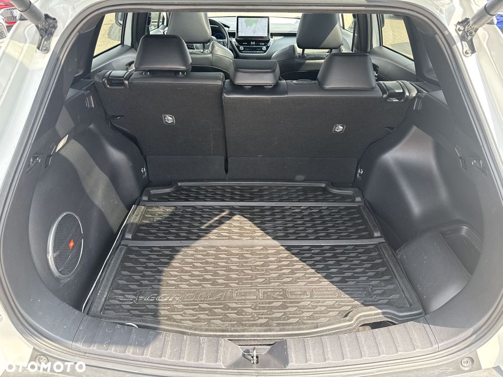 Toyota Corolla Cross 2.0 Hybrid Premiere Edition AWD - 26