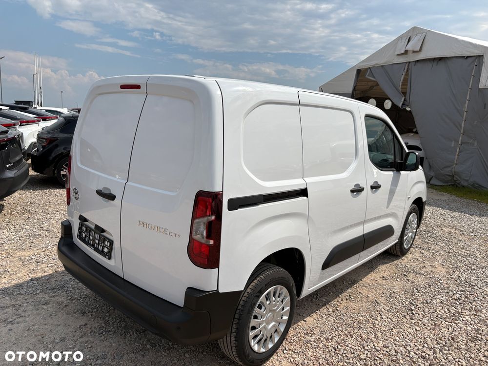 Toyota Proace CITY - 7