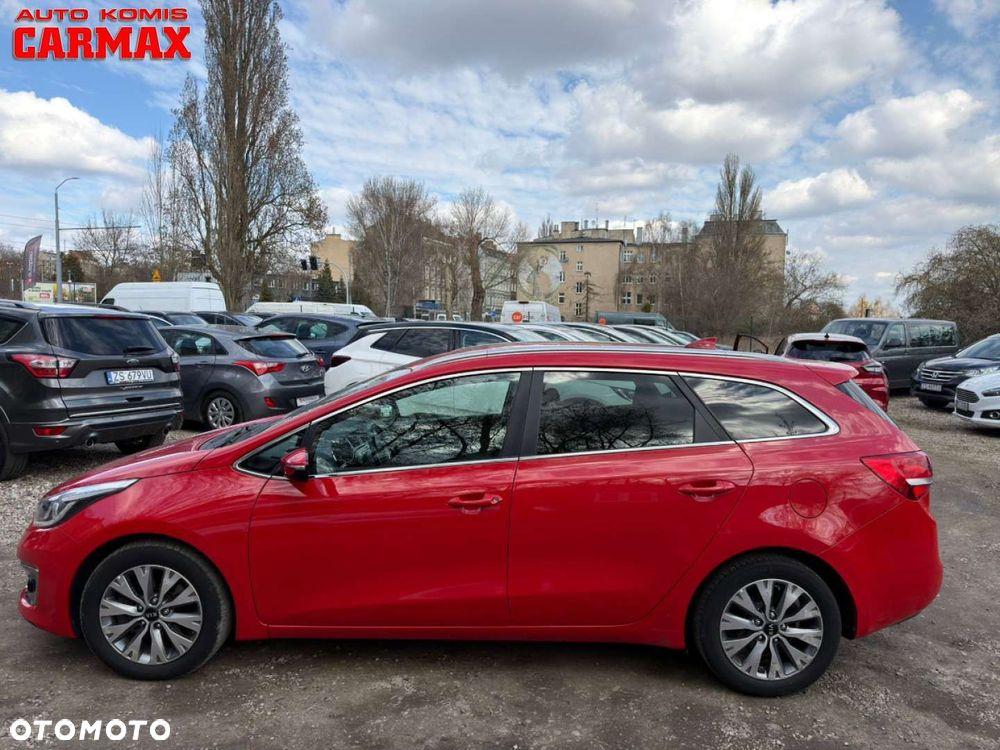 Kia Ceed - 4