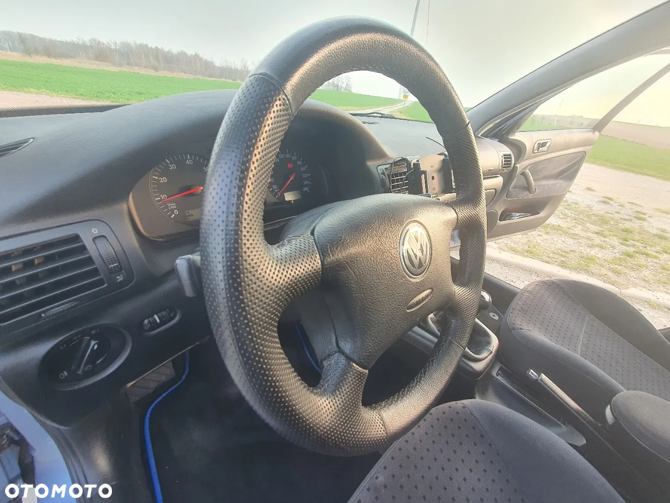 Volkswagen Passat 1.8 Comfortline - 13