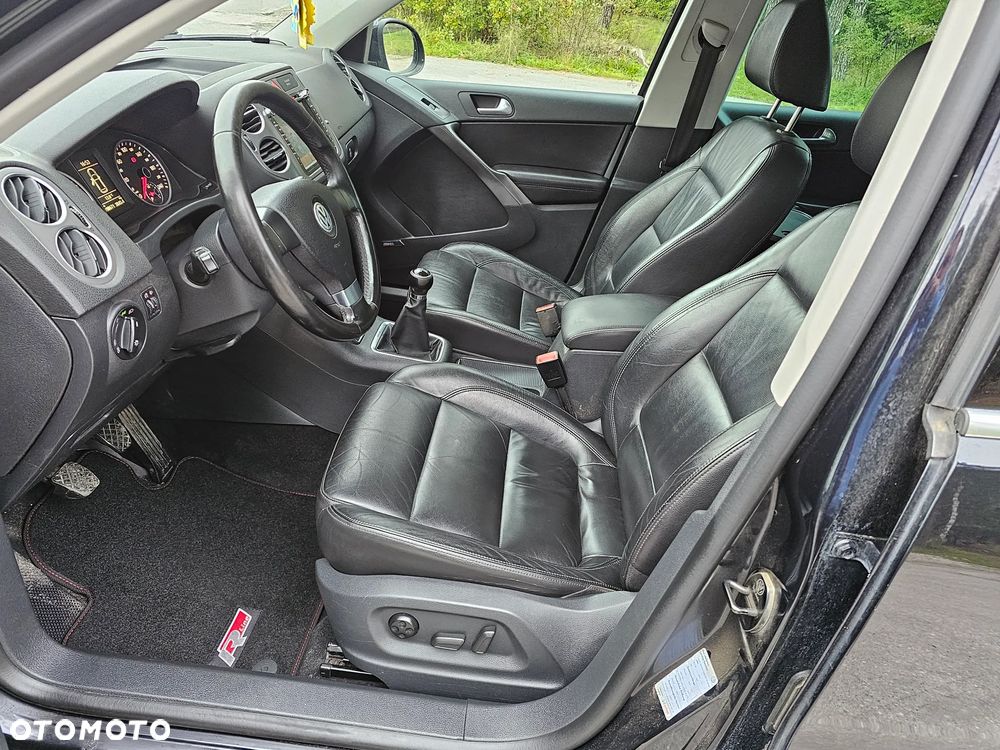 Volkswagen Tiguan 2.0 TSI 4Motion Track & Field - 24