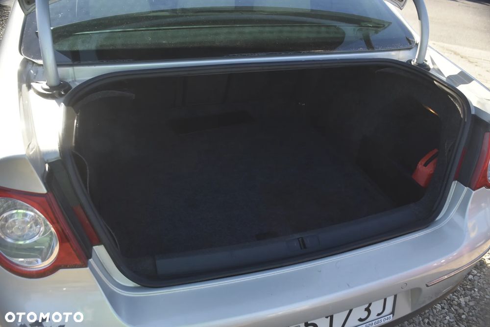 Volkswagen Passat 1.4 TSI BlueMotion Technology Business Edition - 13