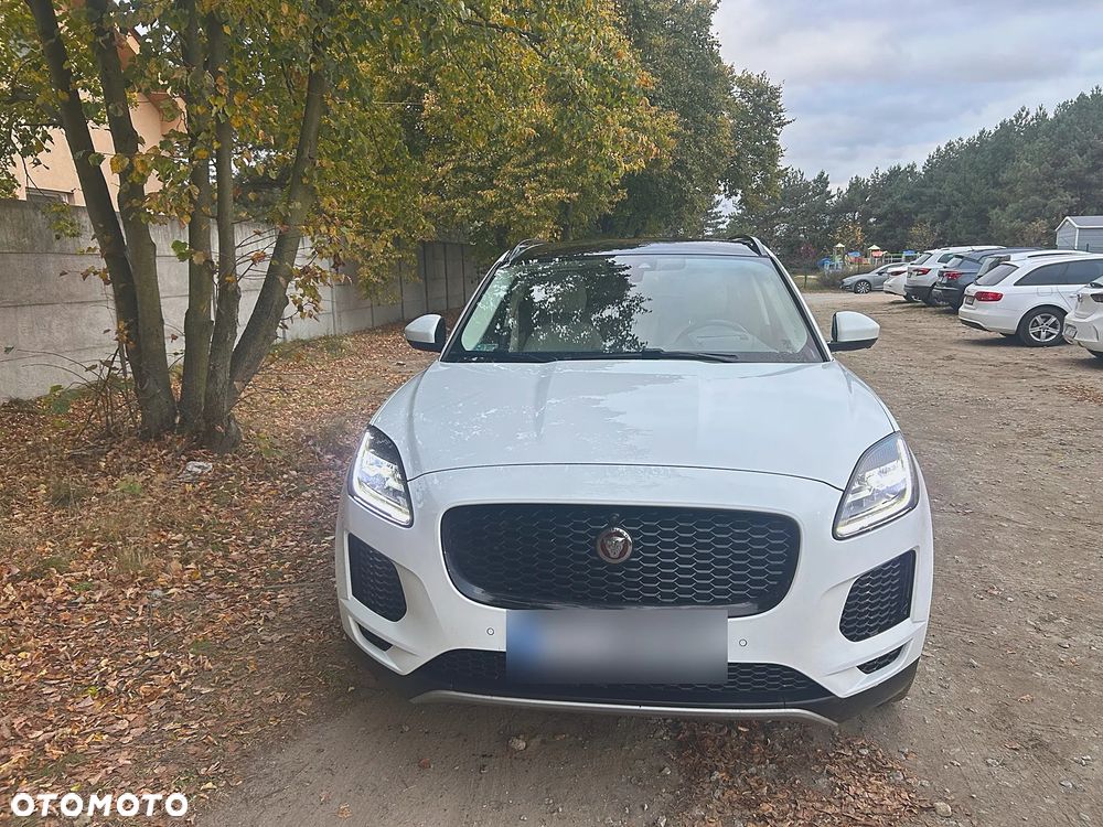 Jaguar E-Pace 2019 photo 4