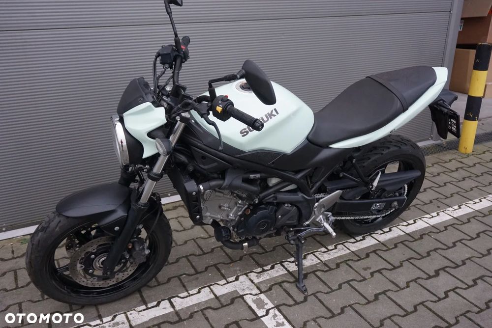 Suzuki SV - 8