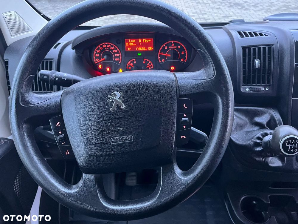 Peugeot BOXER - 12