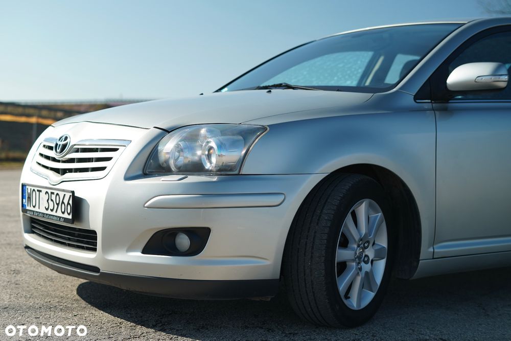 Toyota Avensis - 3