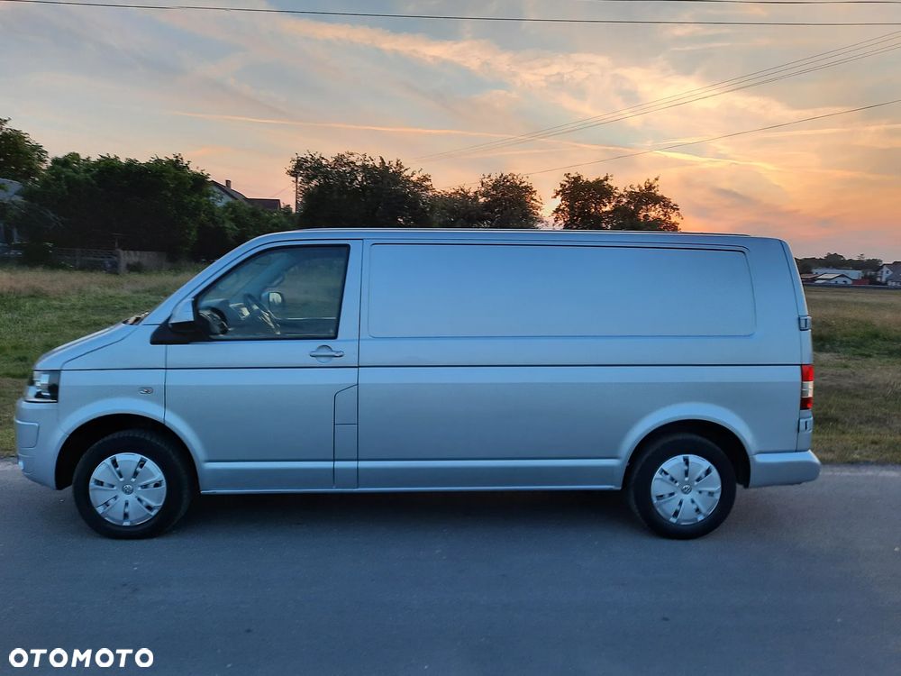 Volkswagen Transporter - 2