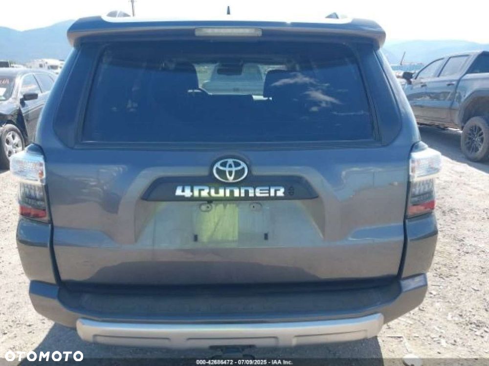 Toyota 4-Runner - 9