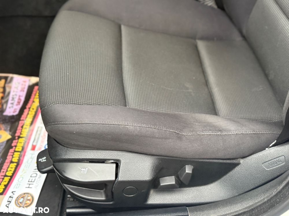 BMW Seria 5 525d xDrive Touring Aut. - 15