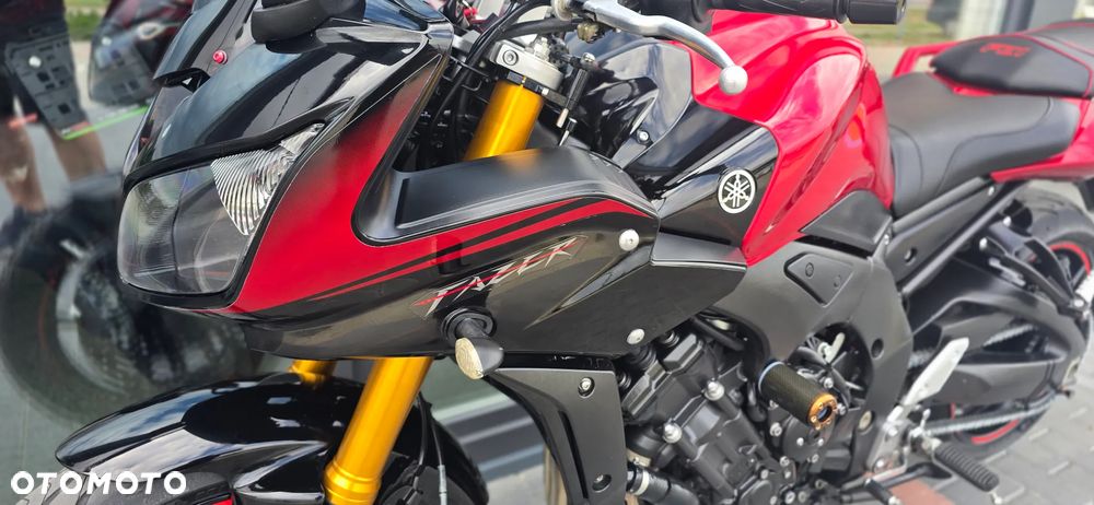 Yamaha FZ - 38