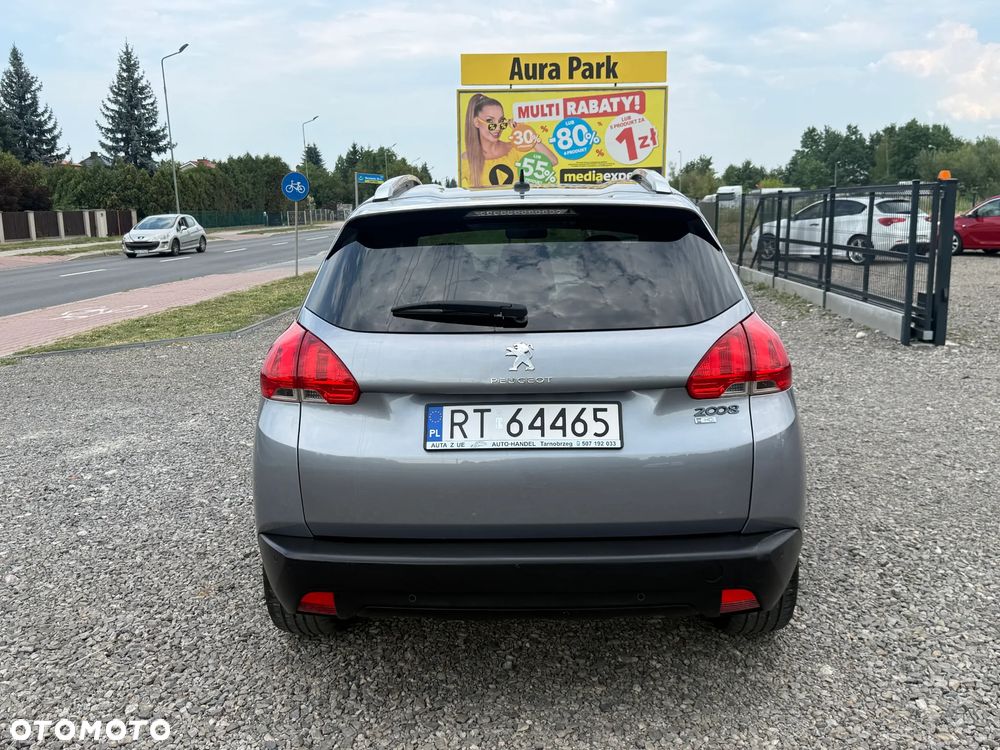 Peugeot 2008 e-HDi FAP 92 STOP & START Active - 17