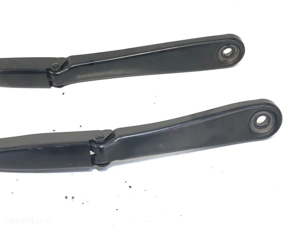 RAMIĘ WYCIERACZKI KOMPLET PRZÓD  BMW 5 (G30, F90) 2016 - 2022 530 e Plug-in-Hybrid 135 kW [184 KM] - 2