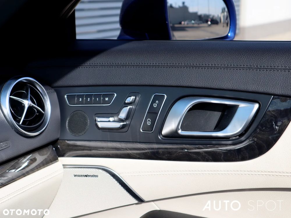 Mercedes-Benz SL 400 9G-TRONIC - 38