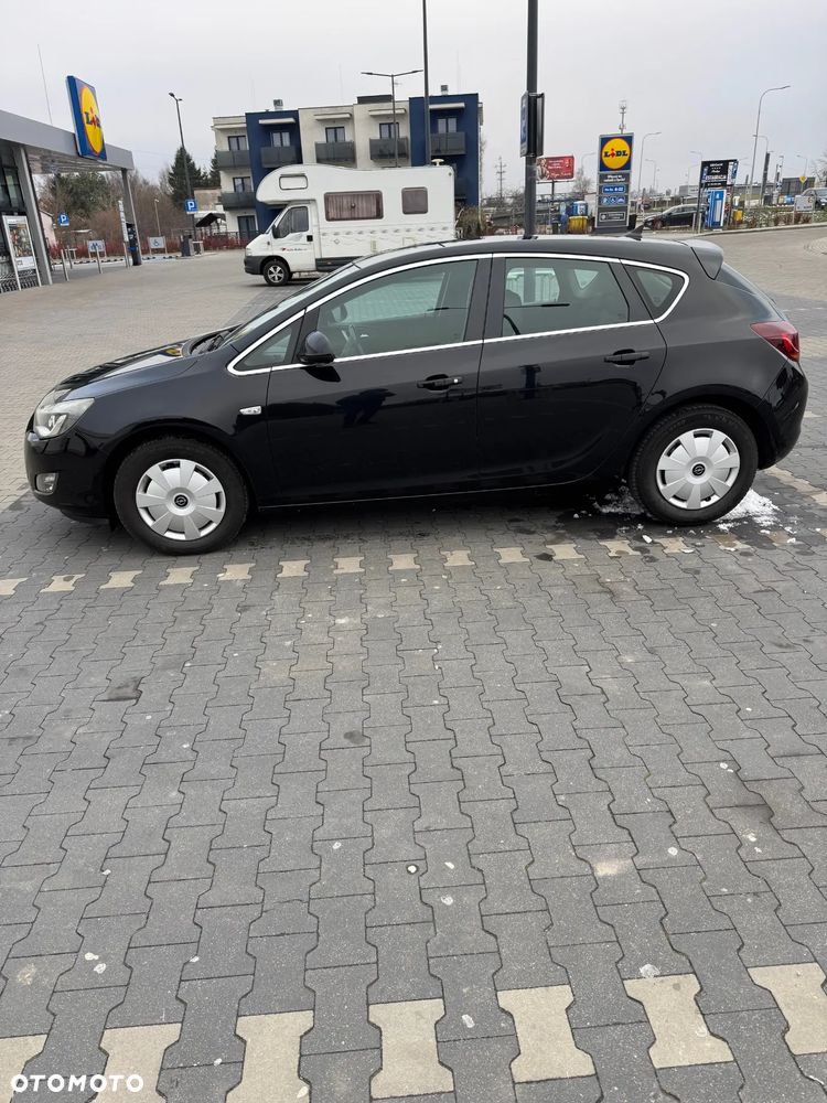 Opel Astra 2.0 CDTI DPF Automatik Sport - 2