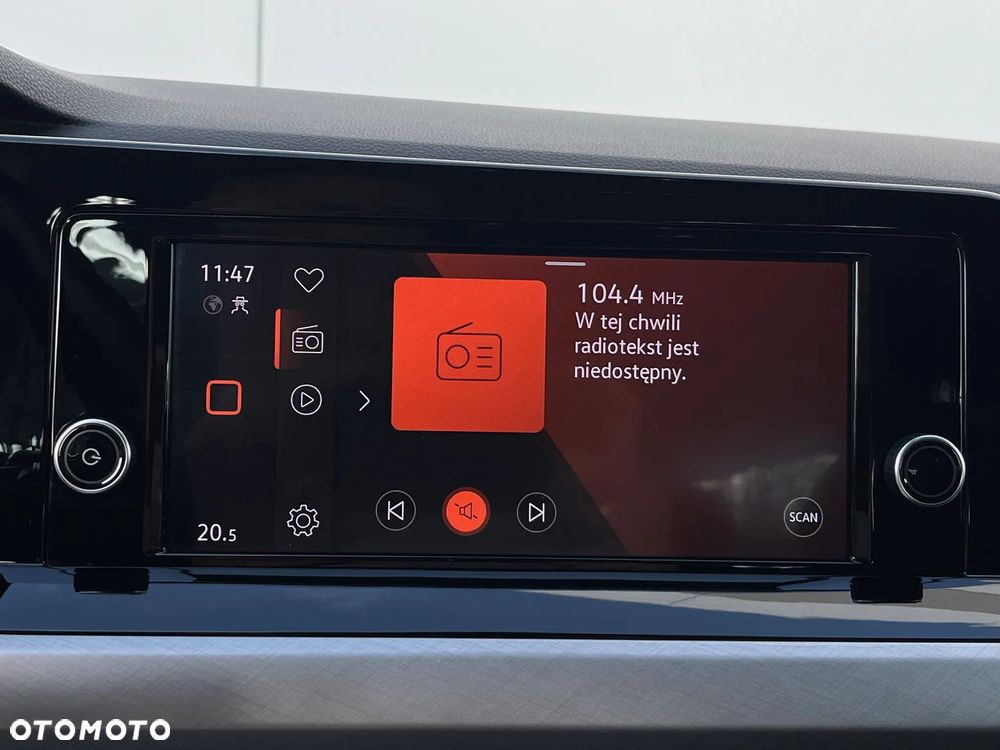 Volkswagen Golf VIII 1.5 TSI EVO Life - 26