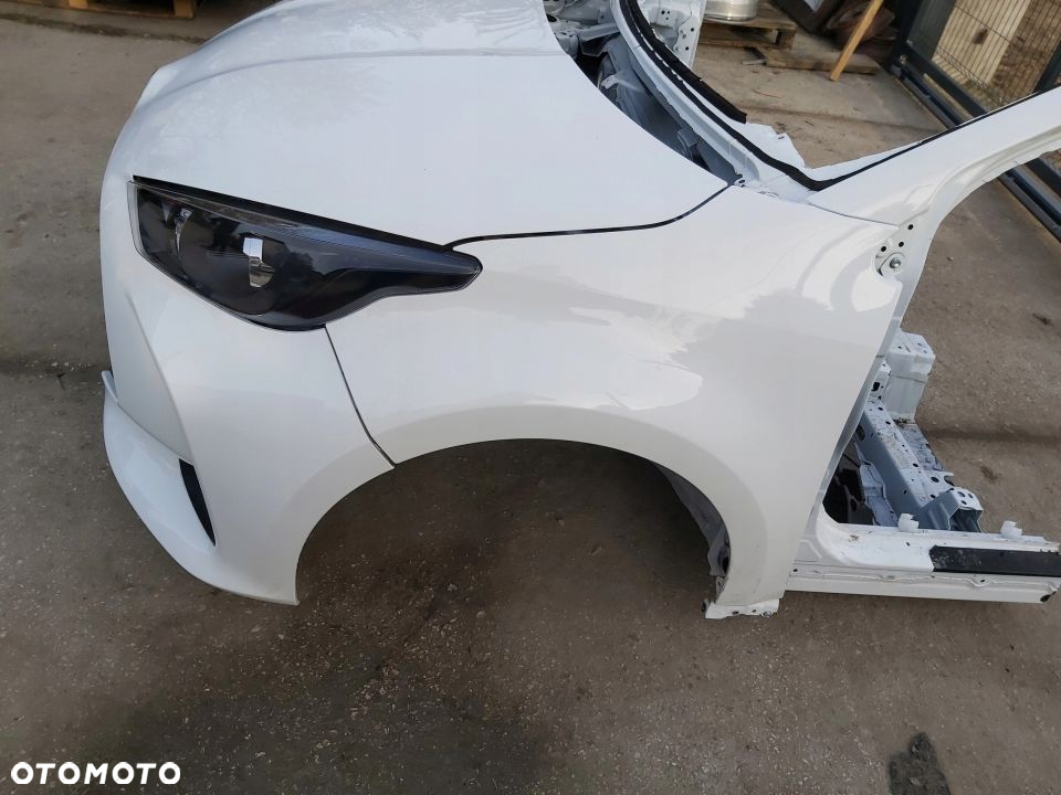 Toyota Yaris IV kompletny przód maska zderzak pas - 3