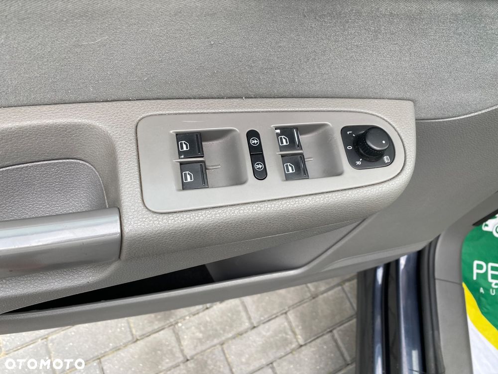 Seat Alhambra 2.0 TDI Ecomotive DSG Style Viva - 12