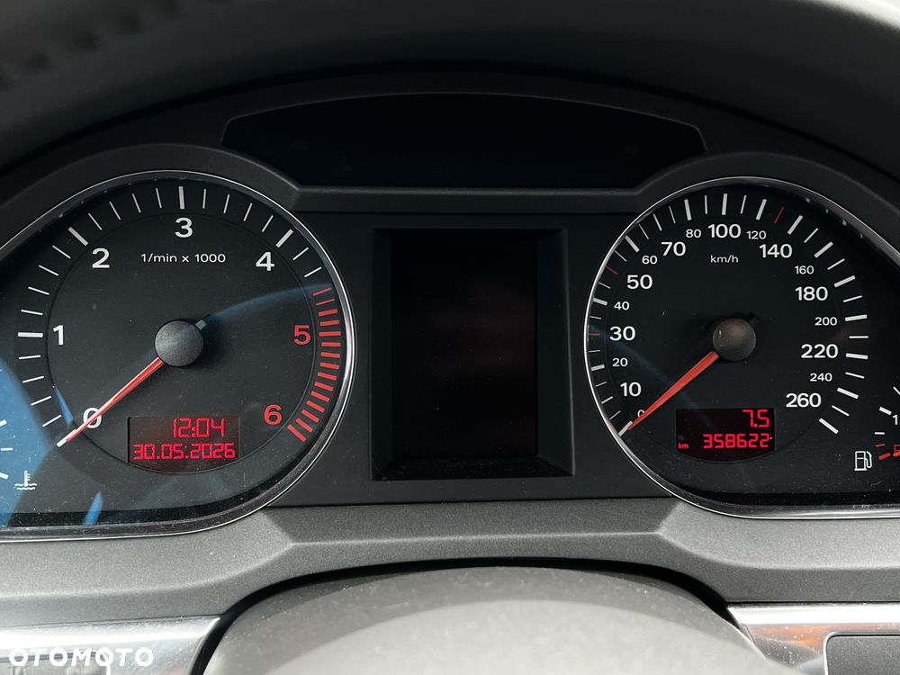 Audi A6 Avant 2.0 TDI - 16