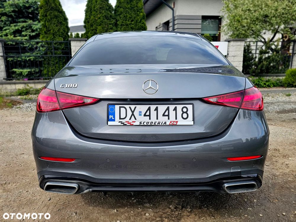 Mercedes-Benz Klasa C 180 mHEV AMG - 12