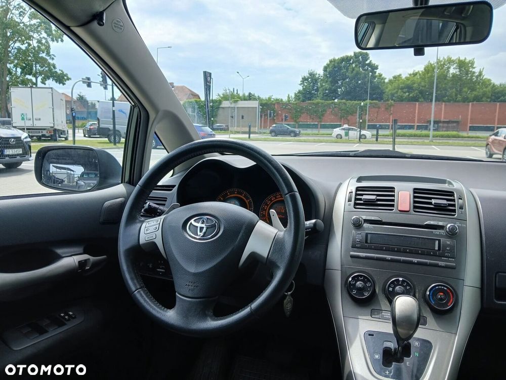 Toyota Auris 1.6 VVT-i Luna MM - 5