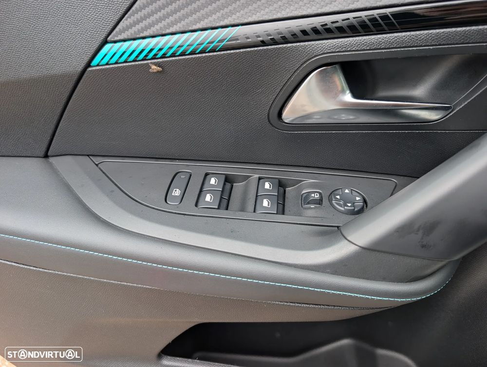 Peugeot e-2008 50 kWh Allure Pack - 12