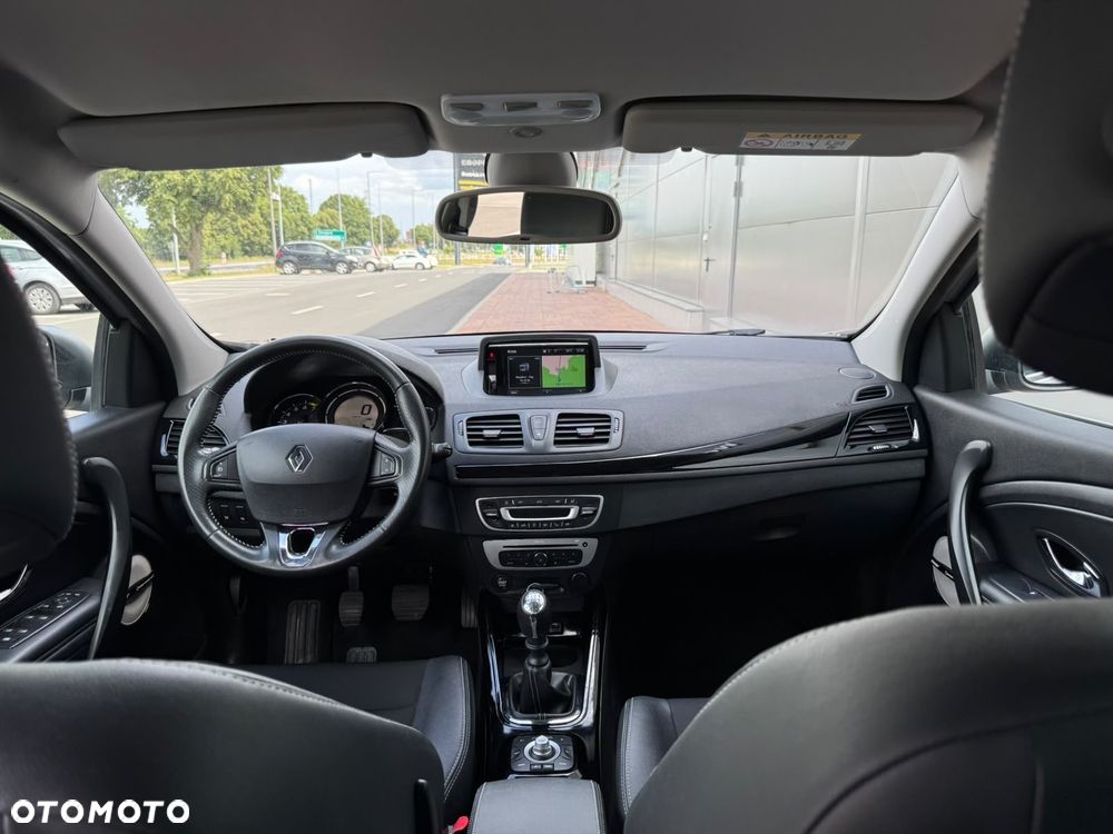 Renault Megane ENERGY TCe 130 BOSE EDITION - 19