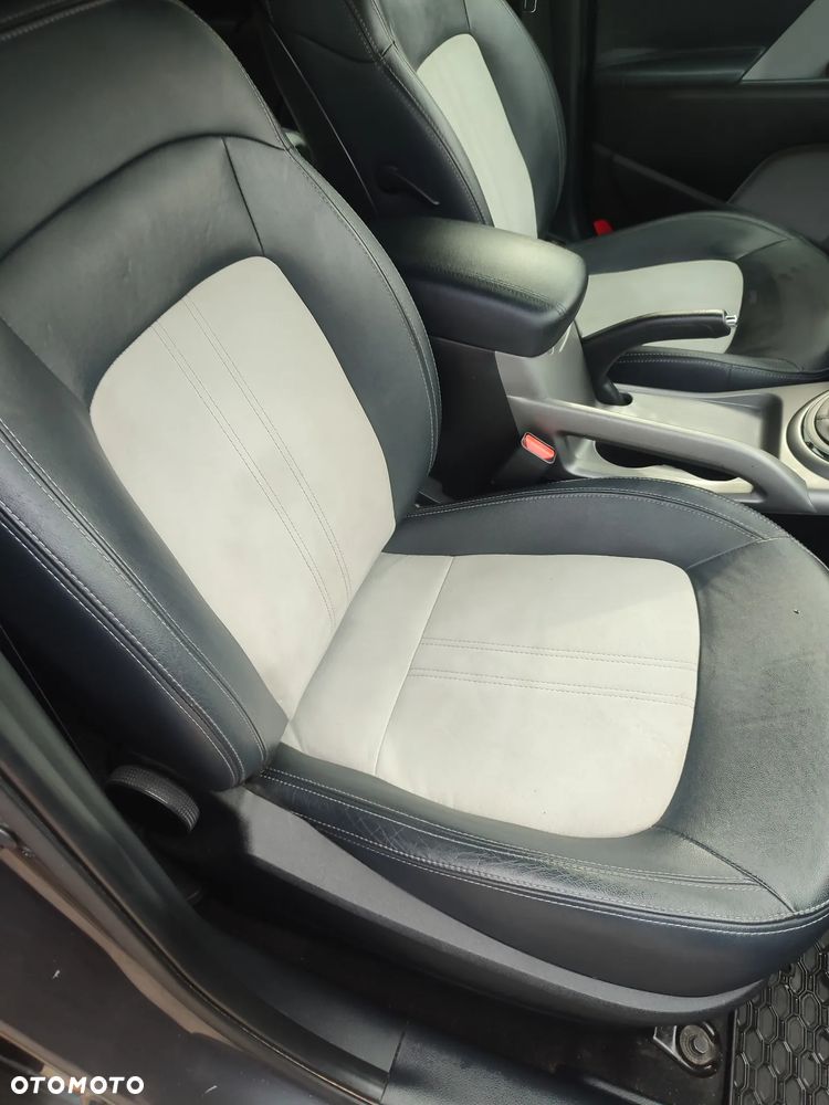 Kia Sportage - 16