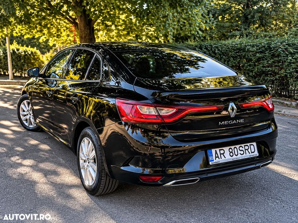 Renault Megane TCe 140 GPF Life - 4
